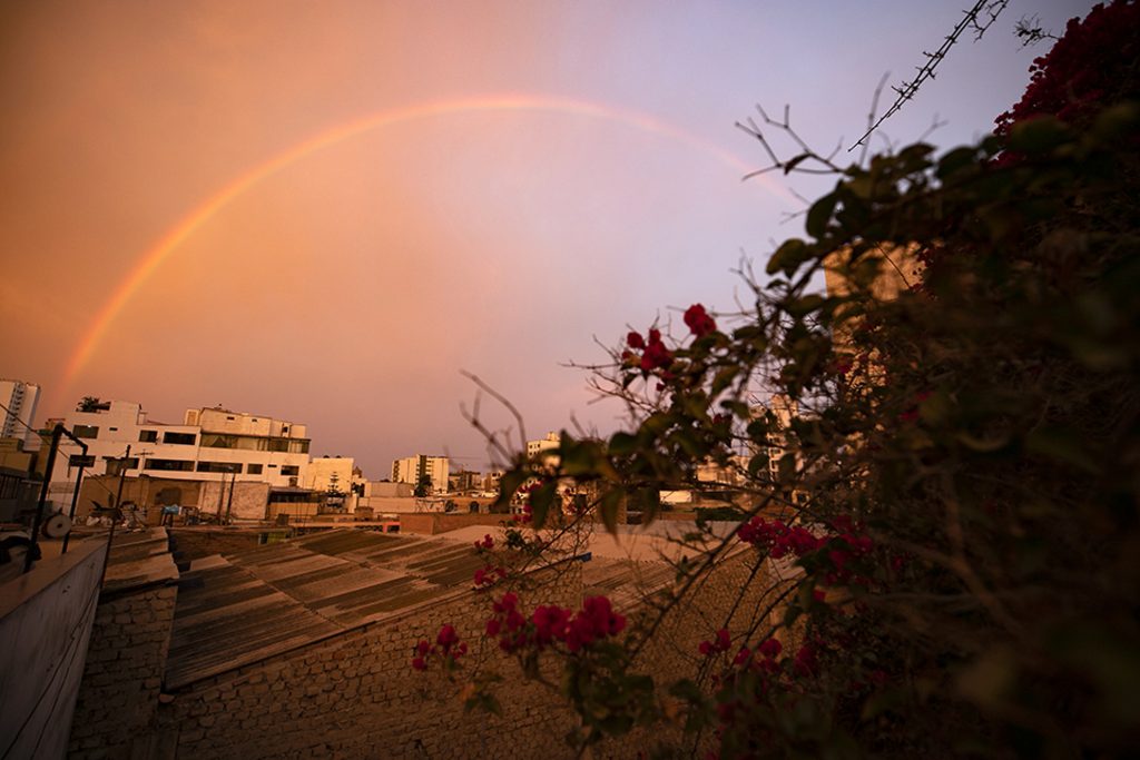 LIMA  ENERO Y FEBRERO 2021

FENOMENO DE ARCOIRIS SE APRECIA EN LIMA
ATARDECERES DE VERANO EN EL MES DE FEBRERO EN LIMA

FOTOS EDUARDO CAVERO
