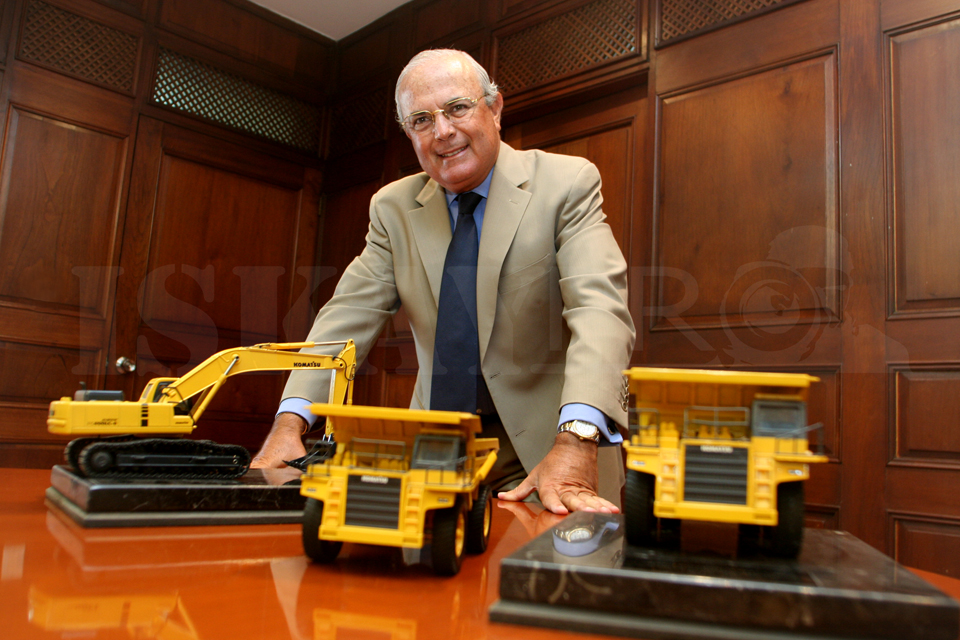 RETRATO A GERENTE GENERAL DE GRUPO MITSUI RETRATO A GERENTE GENERAL DE GRUPO MITSUI